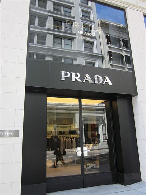 posizioni aperte prada nyc per italiani|prada work with us.